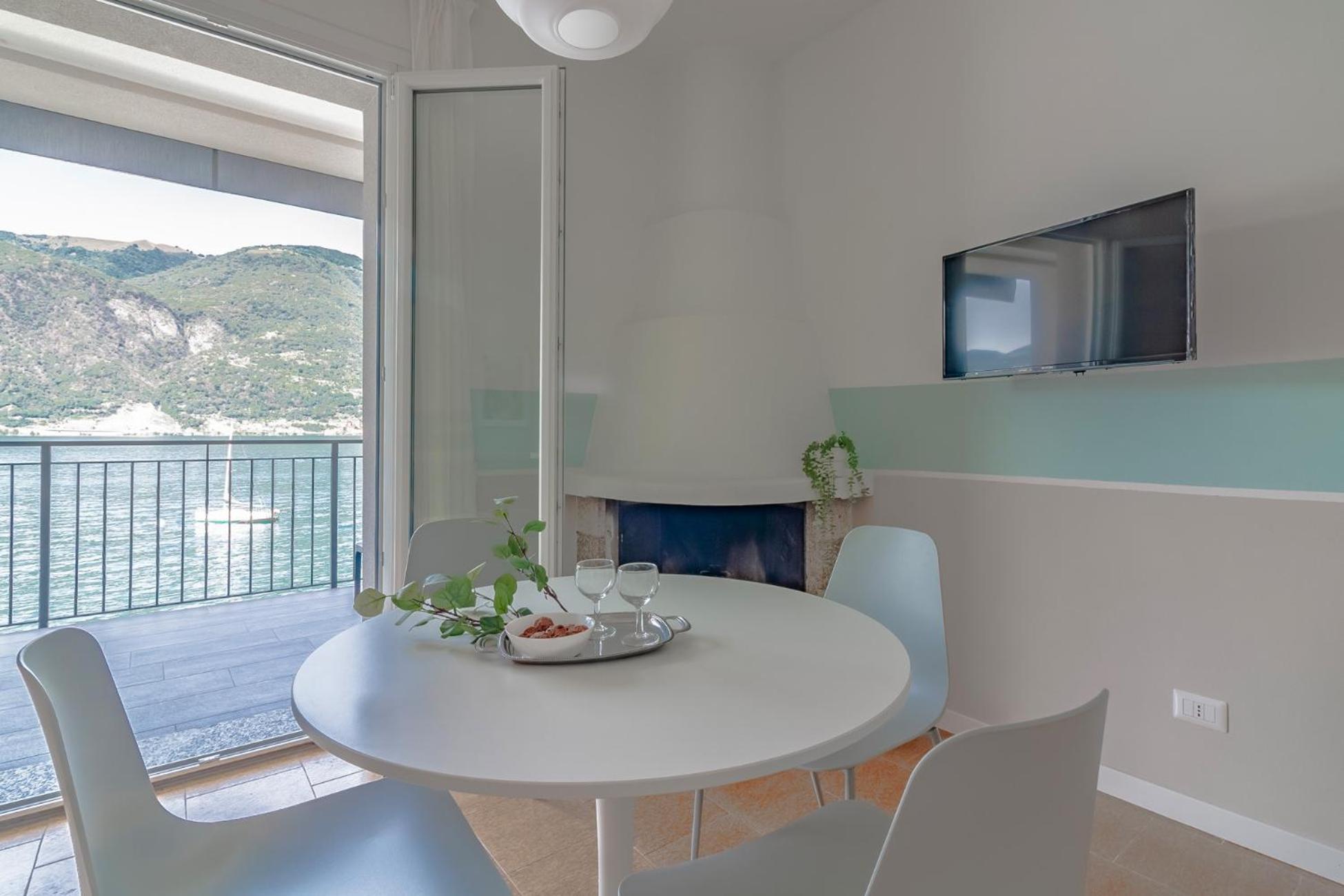 Ninfea Apartments By Wonderful Italy เลซเซโน ภายนอก รูปภาพ